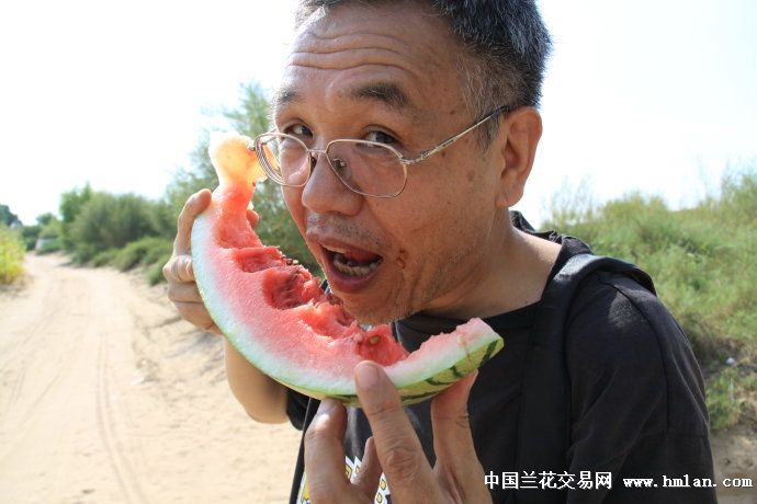 看帖让我想起一件可笑的事